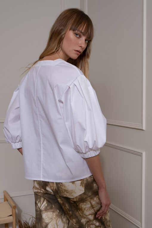 EVA PUFF-SLEEVED BLOUSE IN BABY'S BREATH